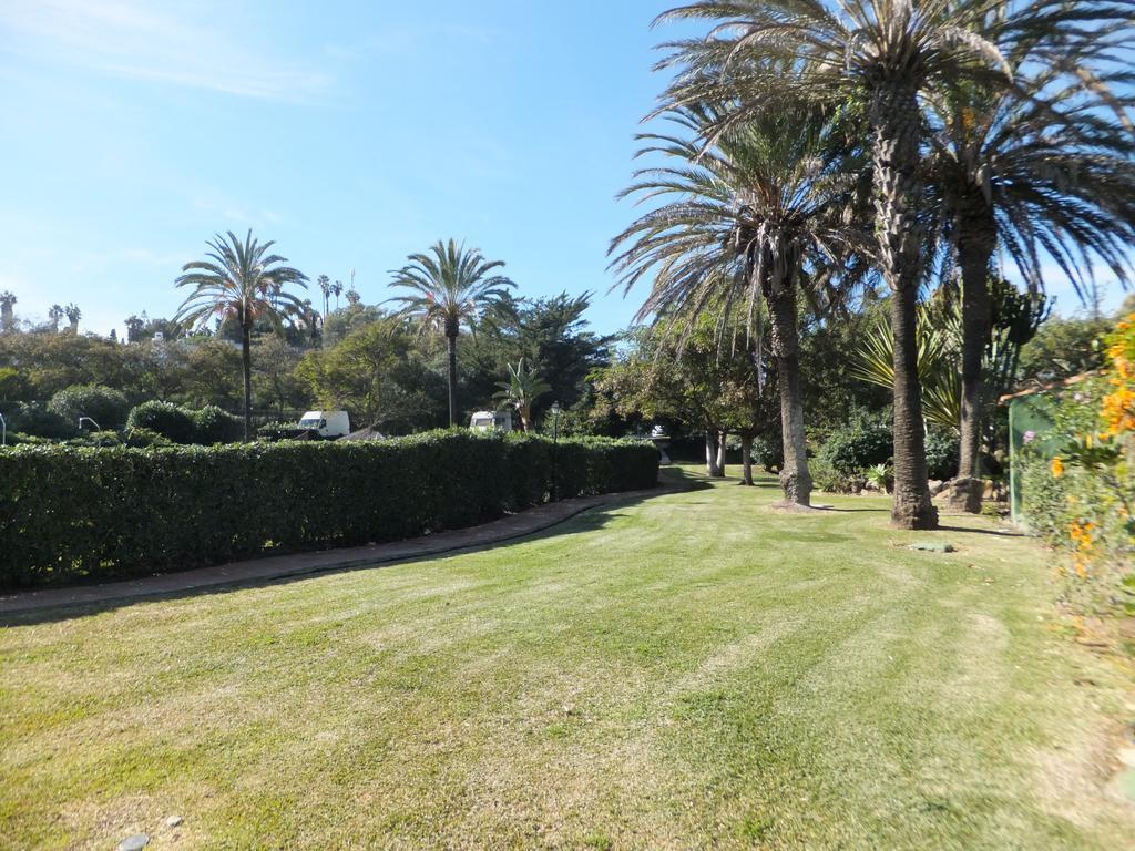 Apartamento Bahia Dorada Estepona Eksteriør billede
